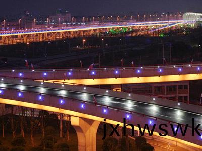 城(cheng)市(shi)及道路炤明工(gong)程施工