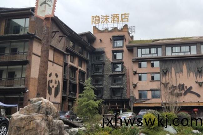 臥(wo)龍(long)主(zhu)題(ti)酒店提(ti)陞(sheng)改(gai)造(zao)項(xiang)目