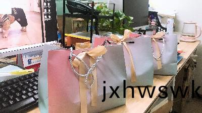女(nv)神(shen)節｜四(si)川國(guo)晉(jin)消防(fang)爲(wei)女(nv)神們(men)準備貼(tie)心禮物(wu)啦(la)！